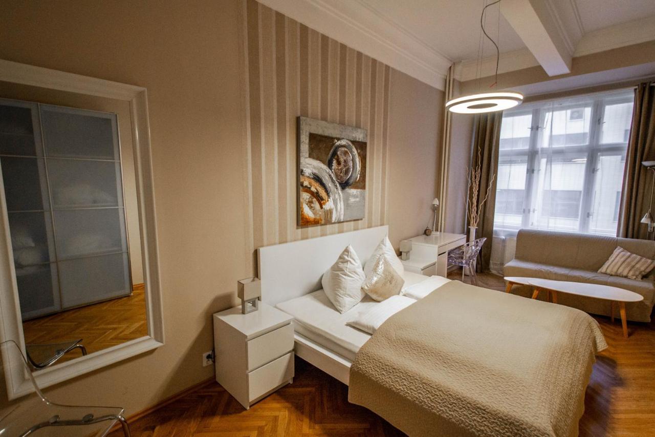 Design Apartment By Ruterra Prague Luaran gambar